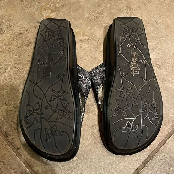 Alegria Vanessa Circulate Black Silver Thong Sandal Shoes Womens Size EU 38 - Picture 11 of 12